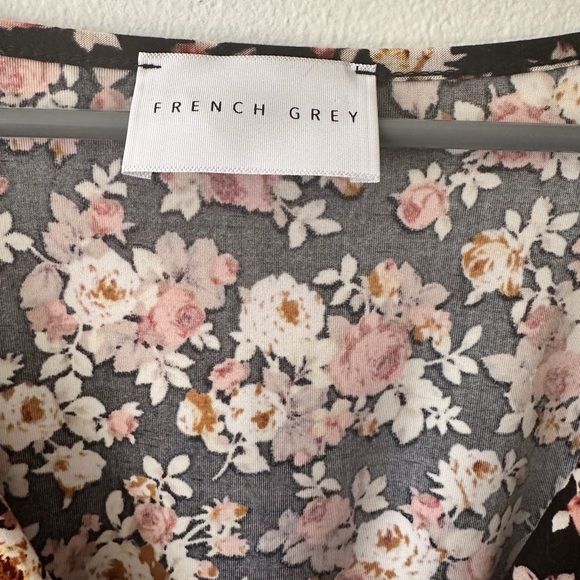 Romper with Roses - Picture 4 of 5